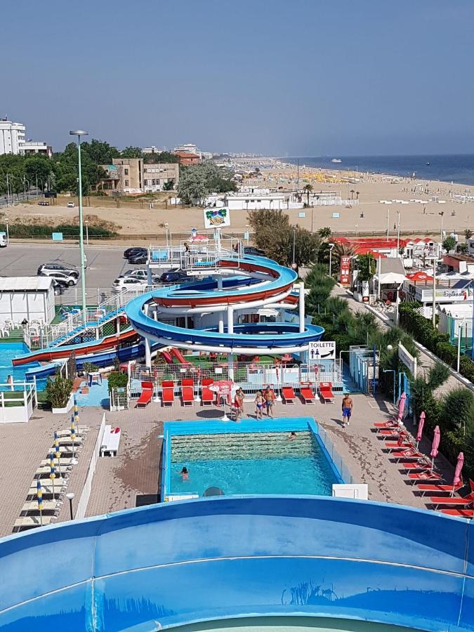 Hotel Maris Stella Riccione Exterior foto